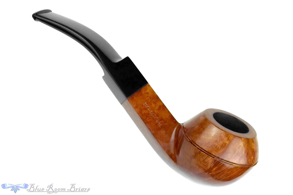 Blue Room Briars is proud to present this Astley's Balmoral Bent Bulldog Estate Pipe