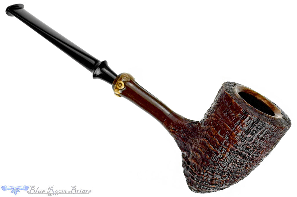 Blue Room Briars is proud to present this Nate King Pipe 1142 Contrast Ring Blast Dan Dublin with Dark Bamboo