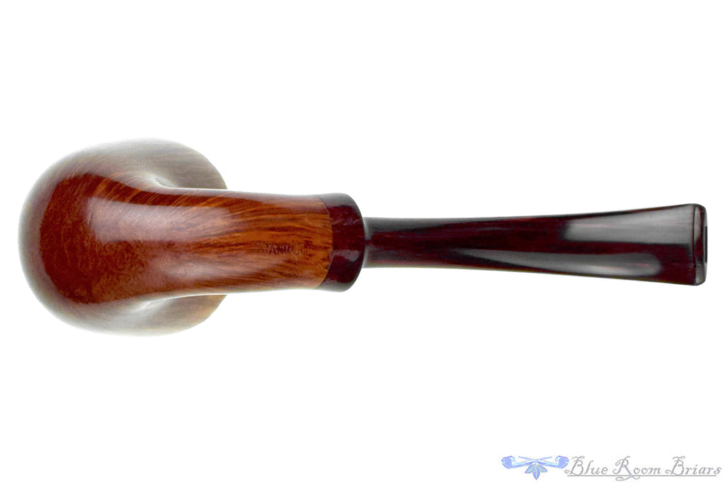 Blue Room Briars is proud to present this Stanwell Bent Horn with Plateau and Brindle Estate Pipe