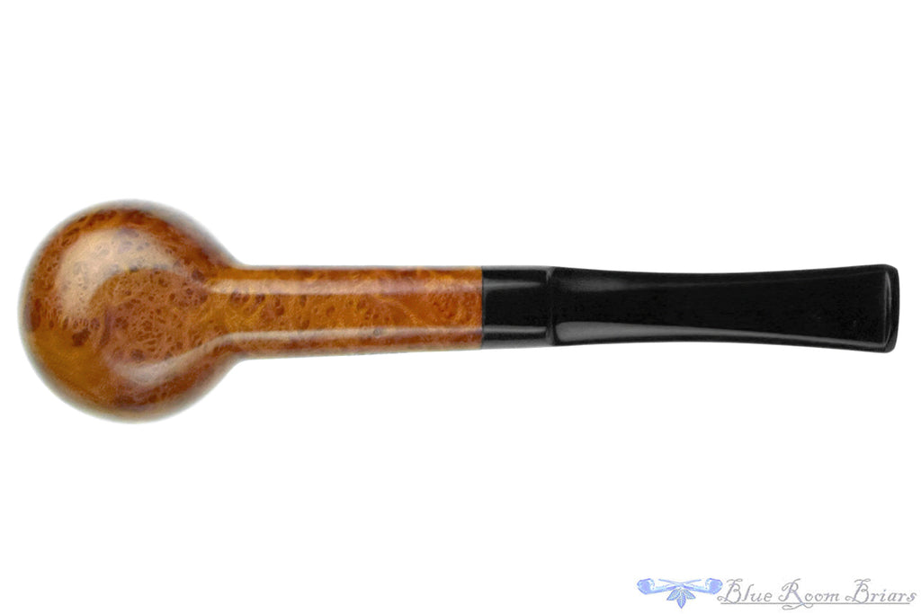 Blue Room Briars is proud to present this Tudor Rose (Astley's) Pot Sitter Estate Pipe
