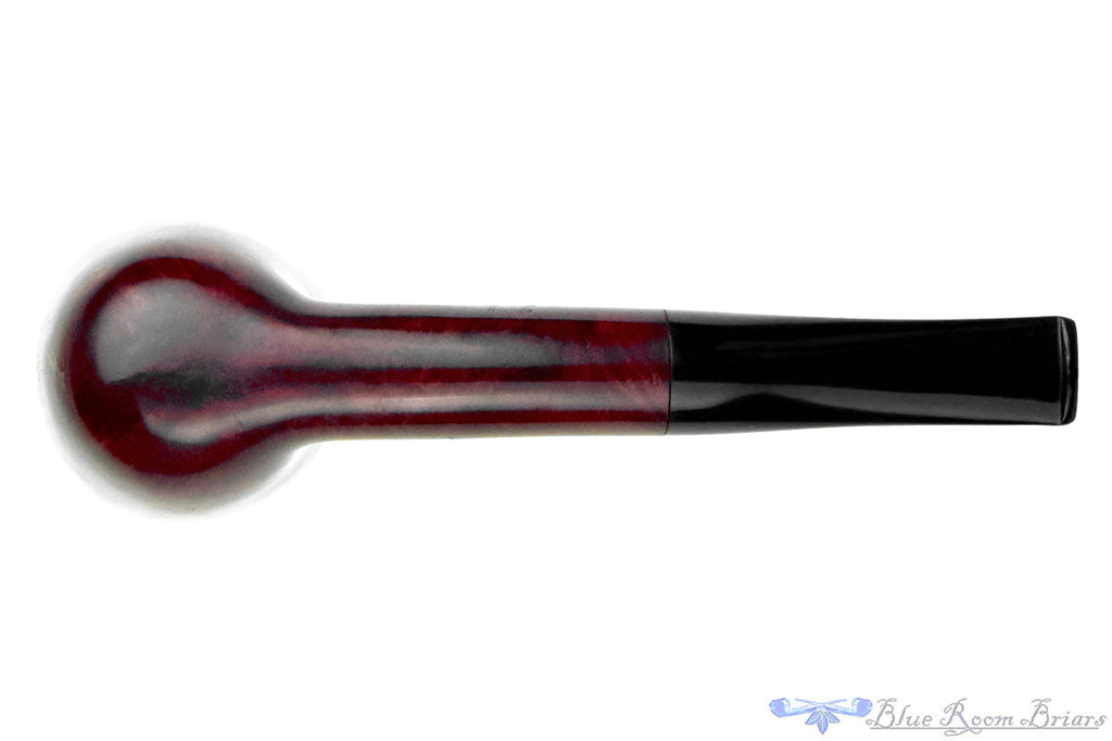 Blue Room Briars is proud to present this Bari Wiking Handmade Large Dublin (9mm Filter) with Plateau Estate Pipe
