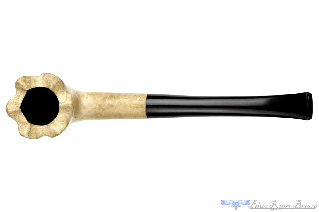 Blue Room Briars is proud to present this Blue Room Briars Pipe 2026 Halloween Bent Ghost Dublin