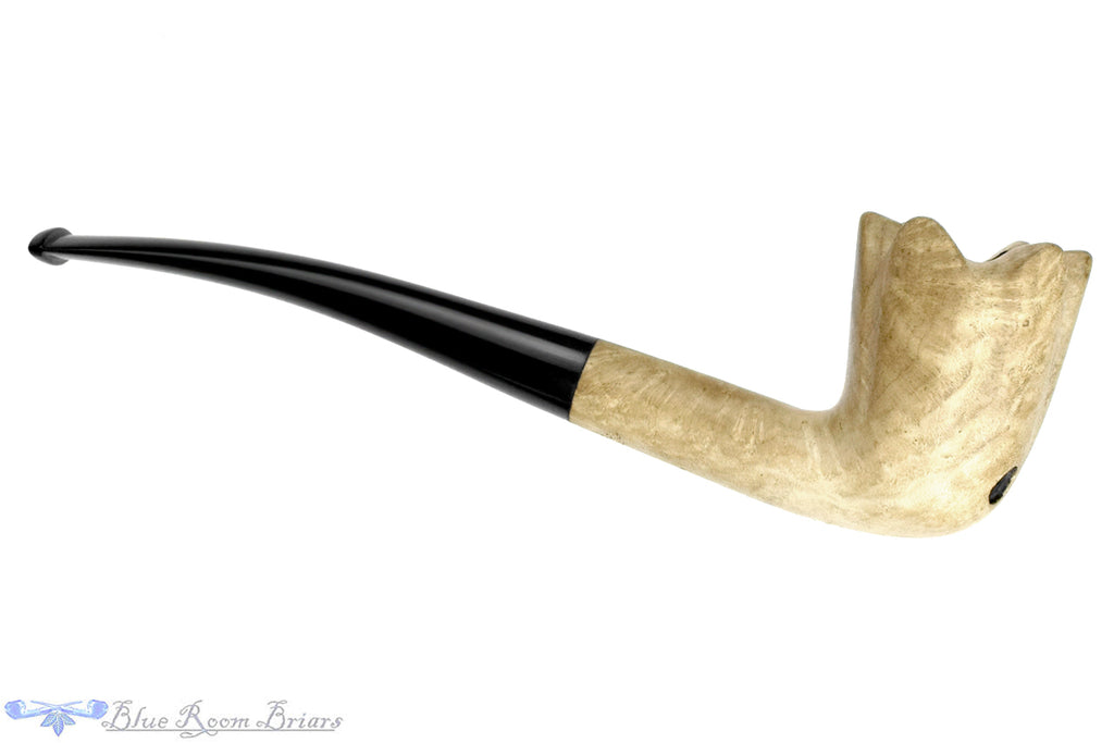 Blue Room Briars is proud to present this Blue Room Briars Pipe 2026 Halloween Bent Ghost Dublin