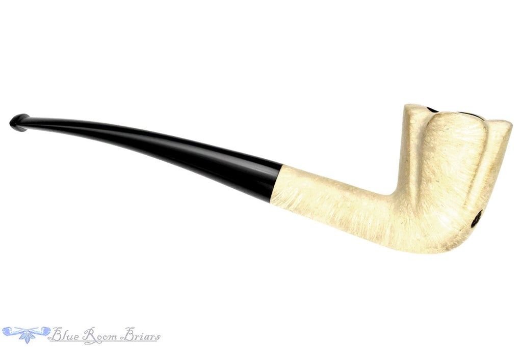 Blue Room Briars is proud to present this Blue Room Briars Pipe 2026 Halloween Bent Ghost Dublin