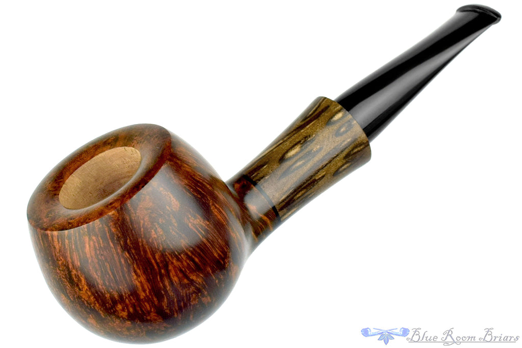 Blue Room Briars is proud to present this Vollmer & Nilsson Pipe Apple with Black Palm