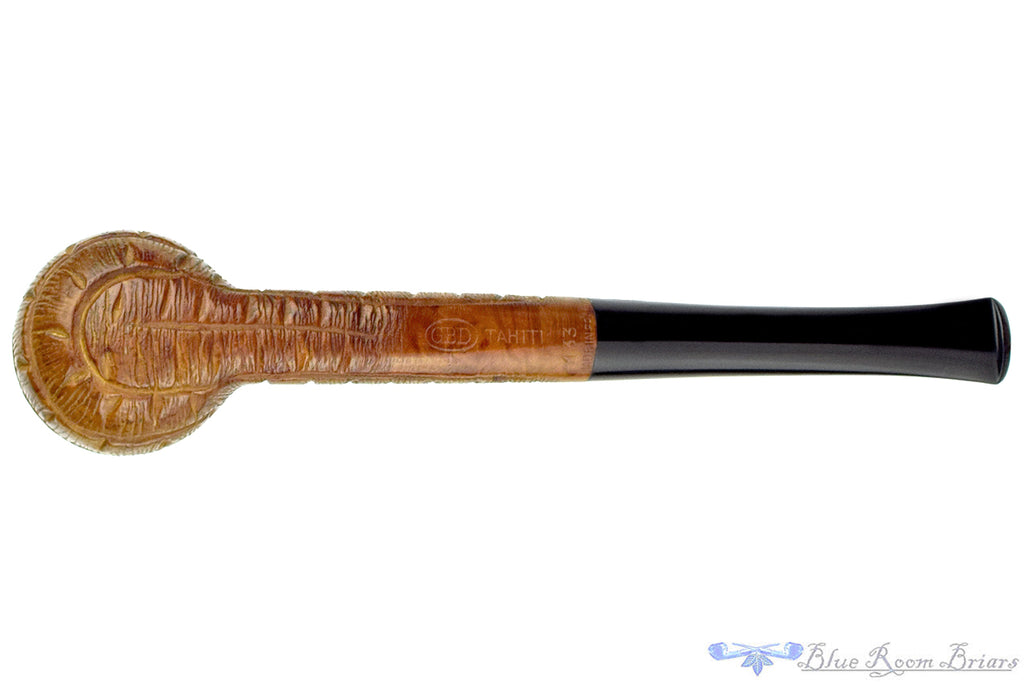 Blue Room Briars is proud to present this GBD Tahiti 133 (Pre-Cadogan) Carved Billiard Sitter Estate Pipe
