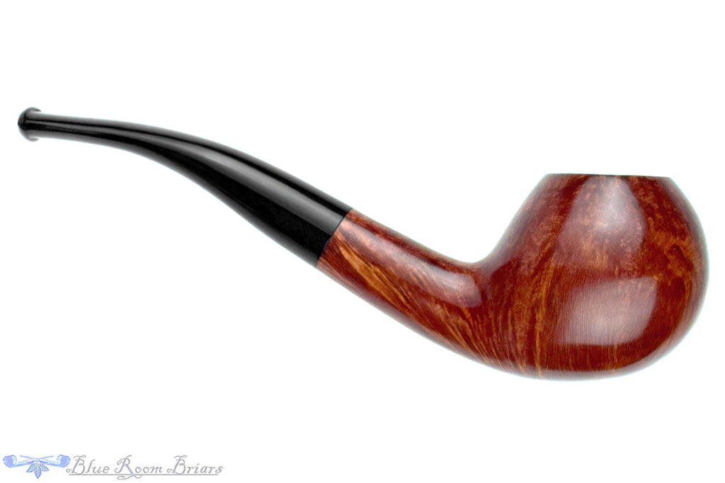 Blue Room Briars is proud to present this Genod Pipe Bent Apple