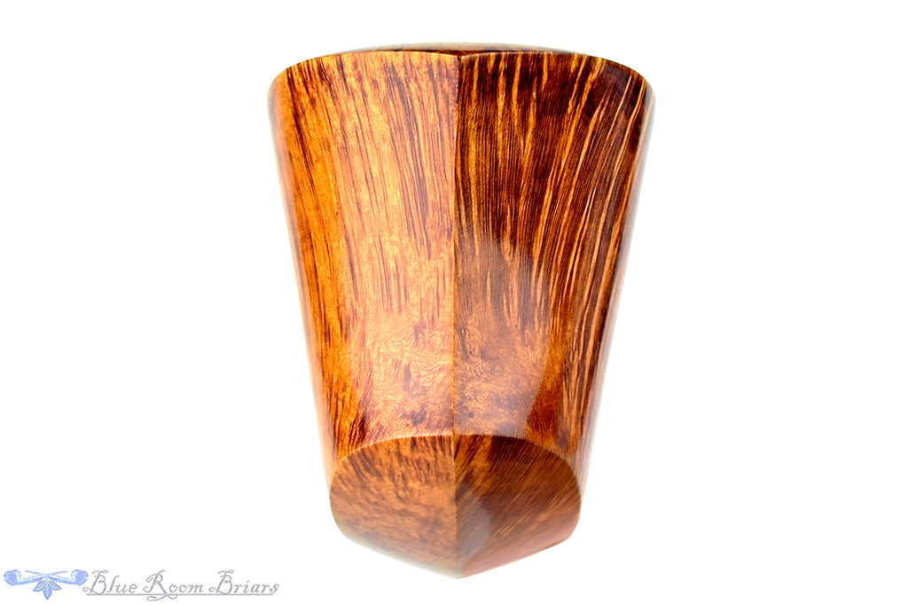 Blue Room Briars is proud to present this Jesse Jones Pipe Large Smooth Flying Dutchman