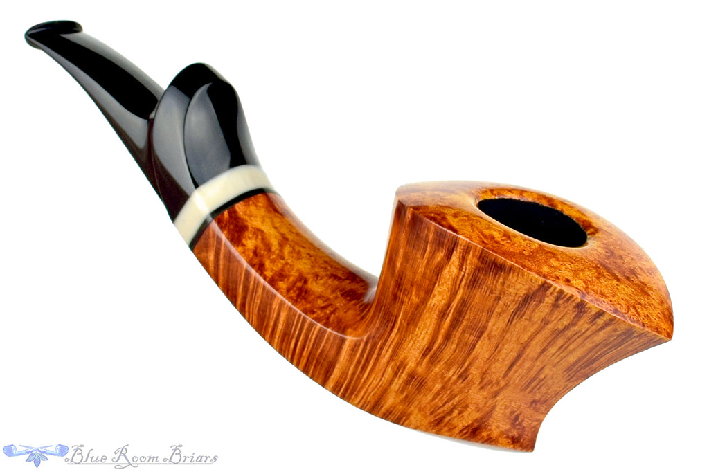 Blue Room Briars is proud to present this Jesse Jones Pipe Large Smooth Flying Dutchman