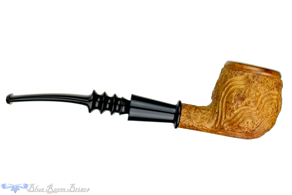 Blue Room Briars is proud to present this London Stud Carved Apple with Meerschaum Lining Sitter with Military Mount Estate Pipe