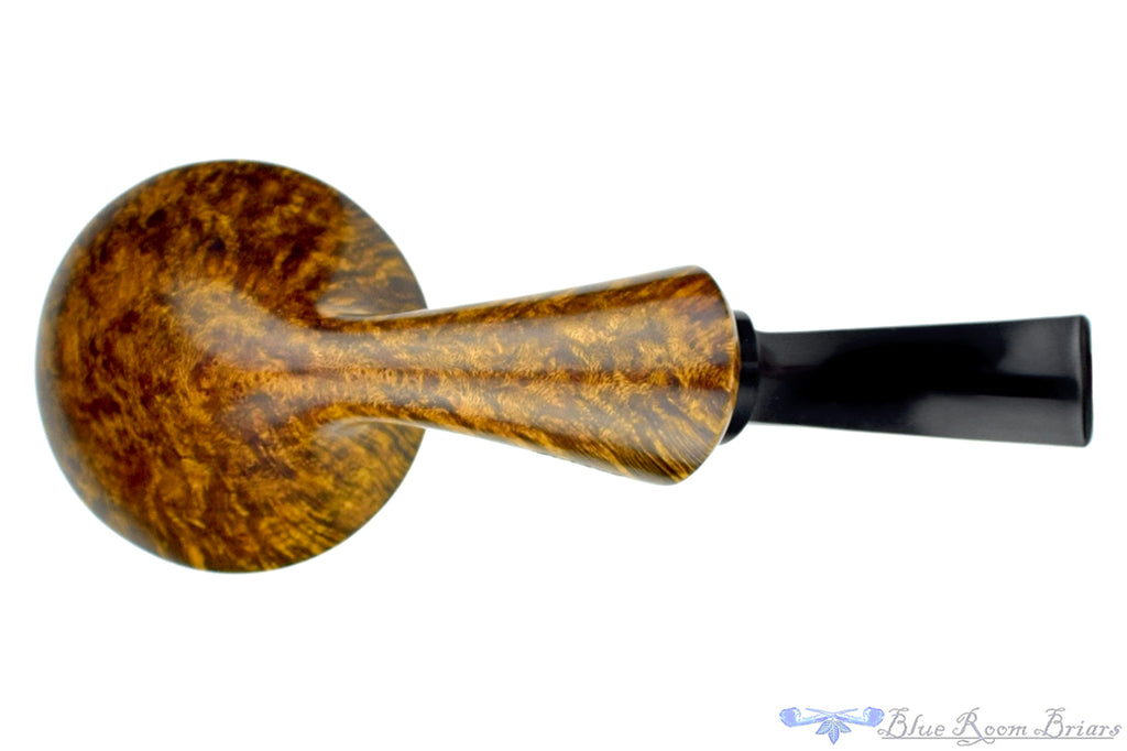 Blue Room Briars is proud to present this Sabina Santos Pipe Reverse Calabash Rhodesian with Plateau