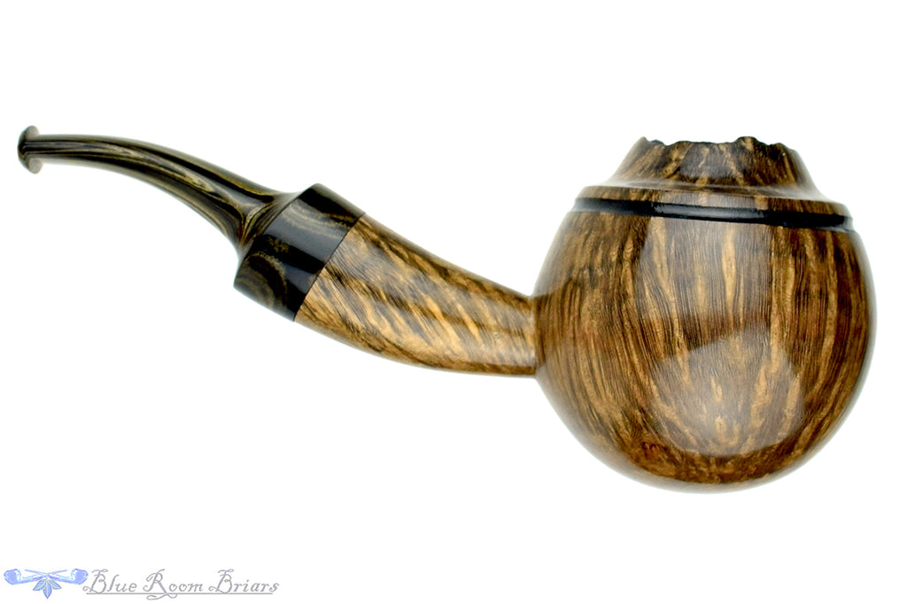 Blue Room Briars is proud to present this Marinko Neralić Pipe Smooth Globe with Plateau