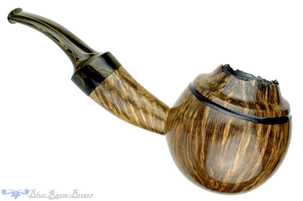 Blue Room Briars is proud to present this Marinko Neralić Pipe Smooth Globe with Plateau