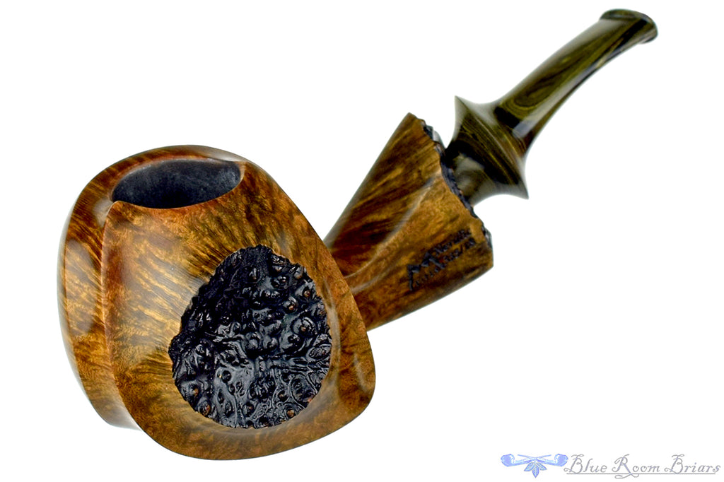 Blue Room Briars is proud to present this Marinko Neralić Pipe 1/4 Bent Asymmetric Blowfish Sitter with Plateau