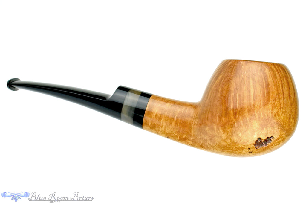 Blue Room Briars is proud to present this Charl Goussard Pipe Half Saddle Apple with Kudu Horn