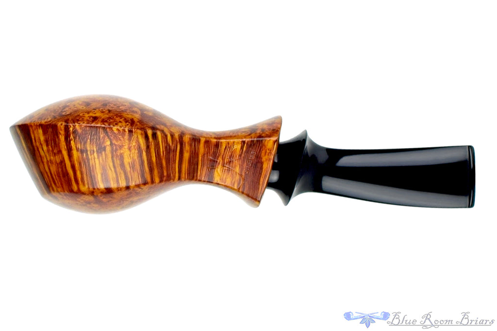 Blue Room Briars is proud to present this Jonas Rosengren Pipe Smooth Blowfish