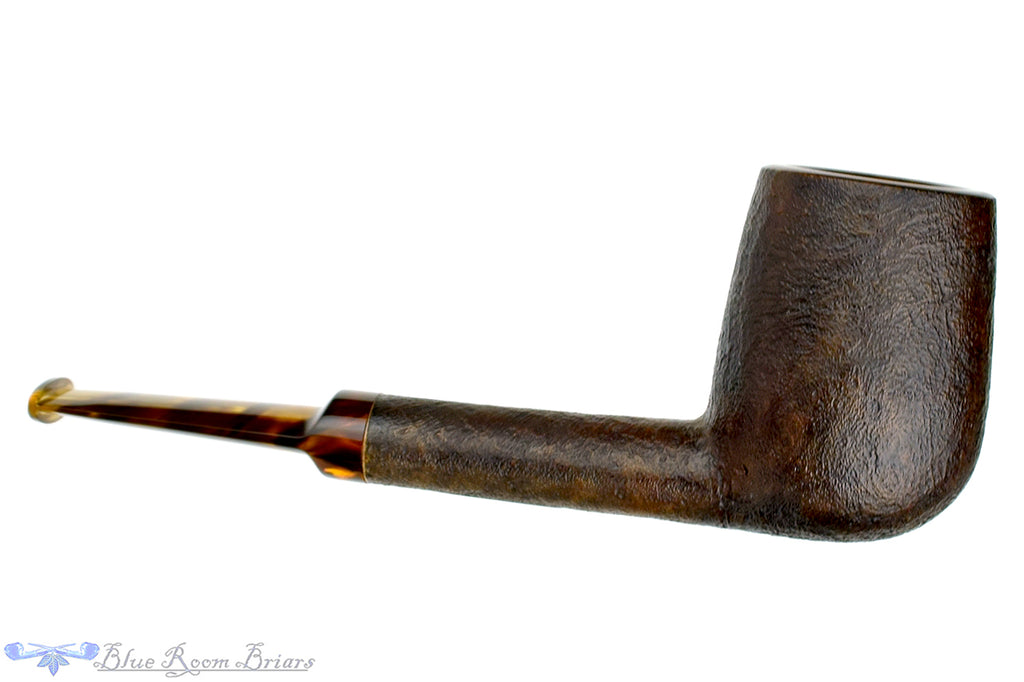 Blue Room Briars is proud to present this Charl Goussard Pipe Sandblast Lovat with Acrylic