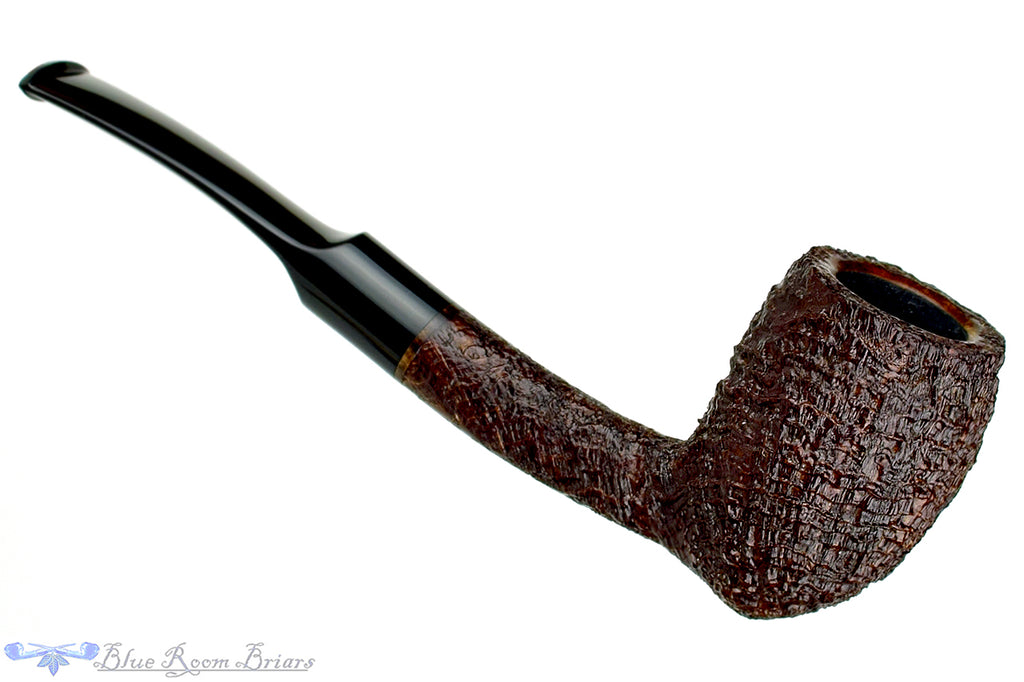 Blue Room Briars is proud to present this Clark Layton Pipe 1/8 Bent Ring Blast Acorn
