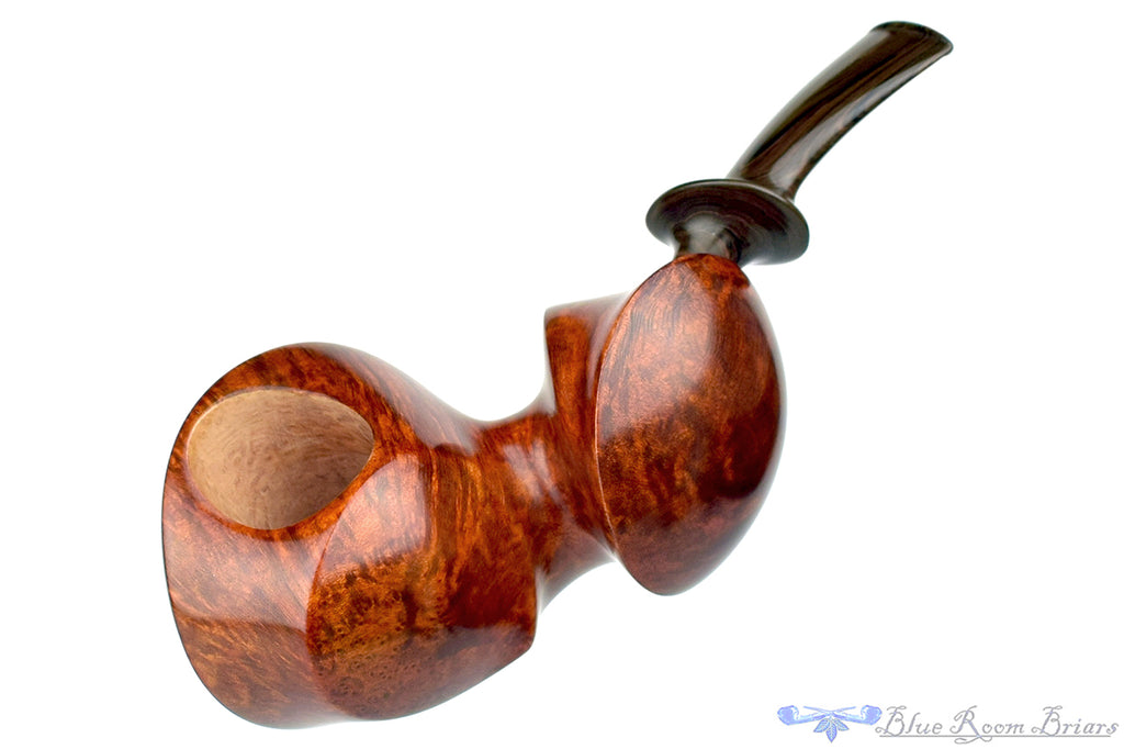Blue Room Briars is proud to present this Sergey Cherepanov Pipe Blowfish with Brindle