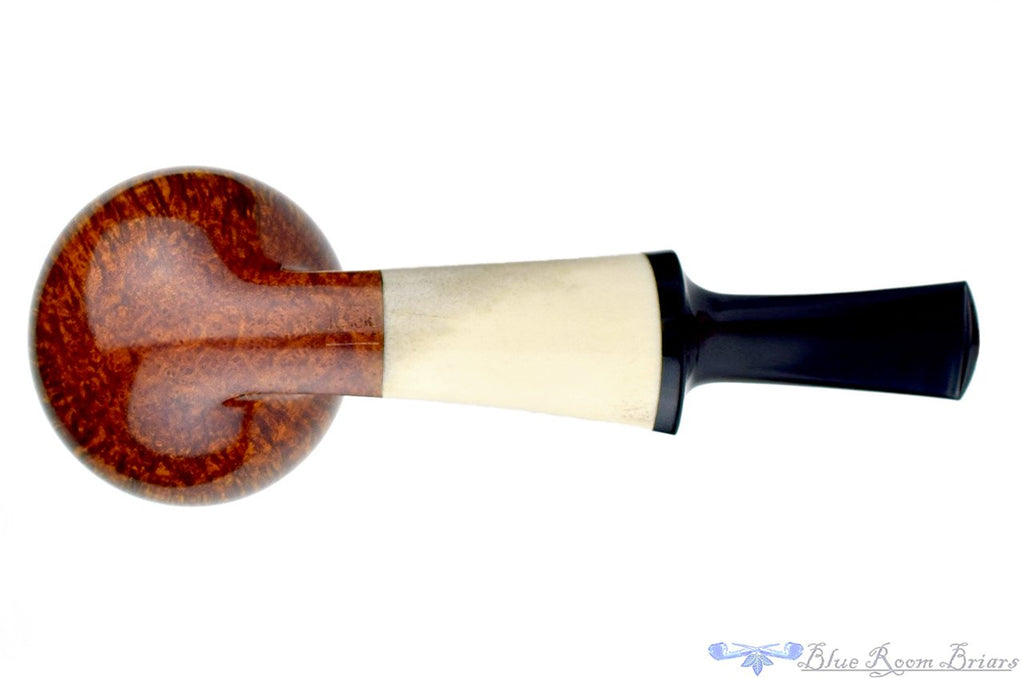 Blue Room Briars is proud to present this Jesek Pipes (Martin Paljesek) Tomato with Teardrop Antler Ferrule and Plateau