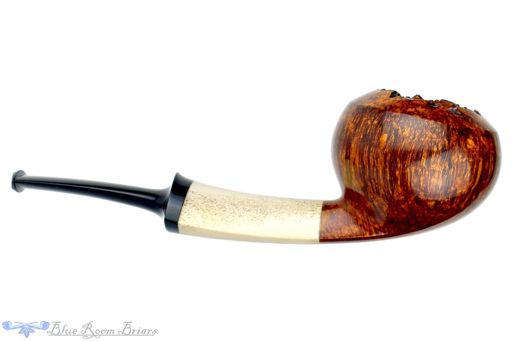 Blue Room Briars is proud to present this Jesek Pipes (Martin Paljesek) Tomato with Teardrop Antler Ferrule and Plateau