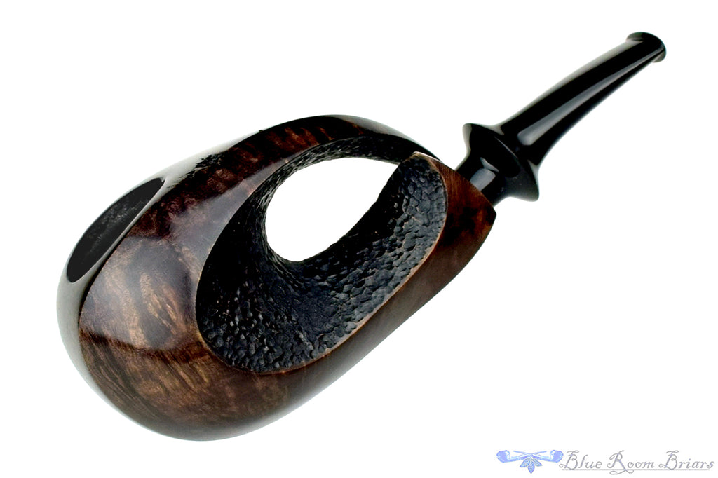 Blue Room Briars is proud to present this Marinko Neralić Pipe (372/19) Partial Carved Freehand Wave with Plateau