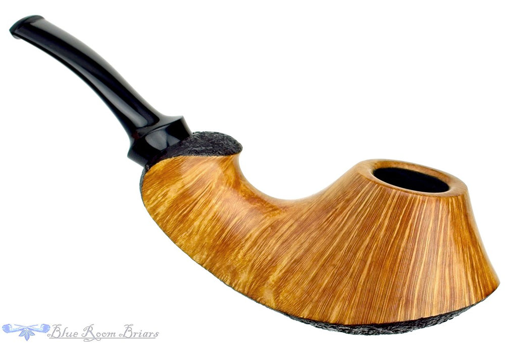 Blue Room Briars is proud to present this Clark Layton Pipe Two Toned Whiptail Volcano