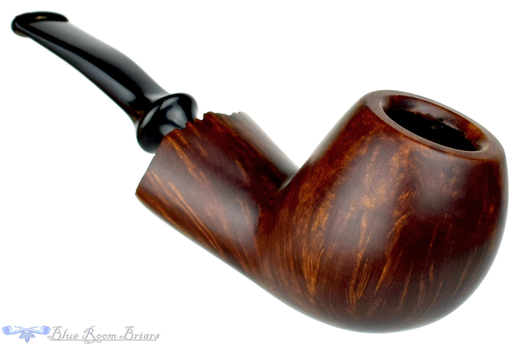 Blue Room Briars is Proud to Present this RC Sands Pipe 1/4 Bent Apple with Plateau