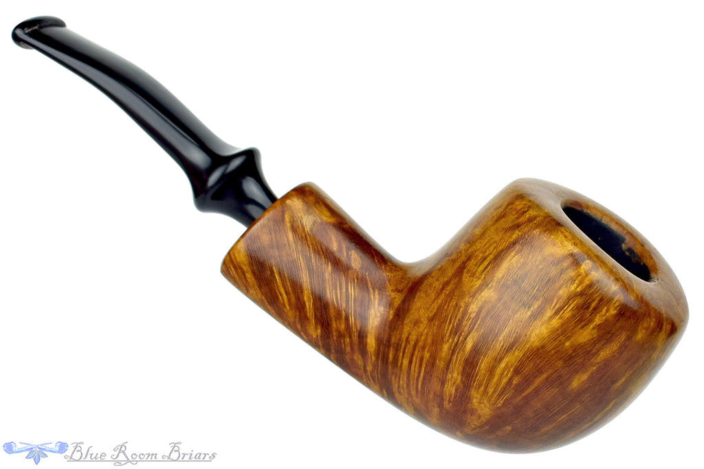 Blue Room Briars is Proud to Present this RC Sands Pipe 1/4 Bent Acorn