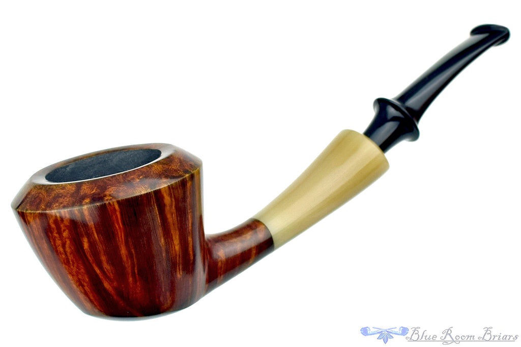 Blue Room Briars is proud to present this Nate King Pipe 548 High-Contrast Dublin with Horn