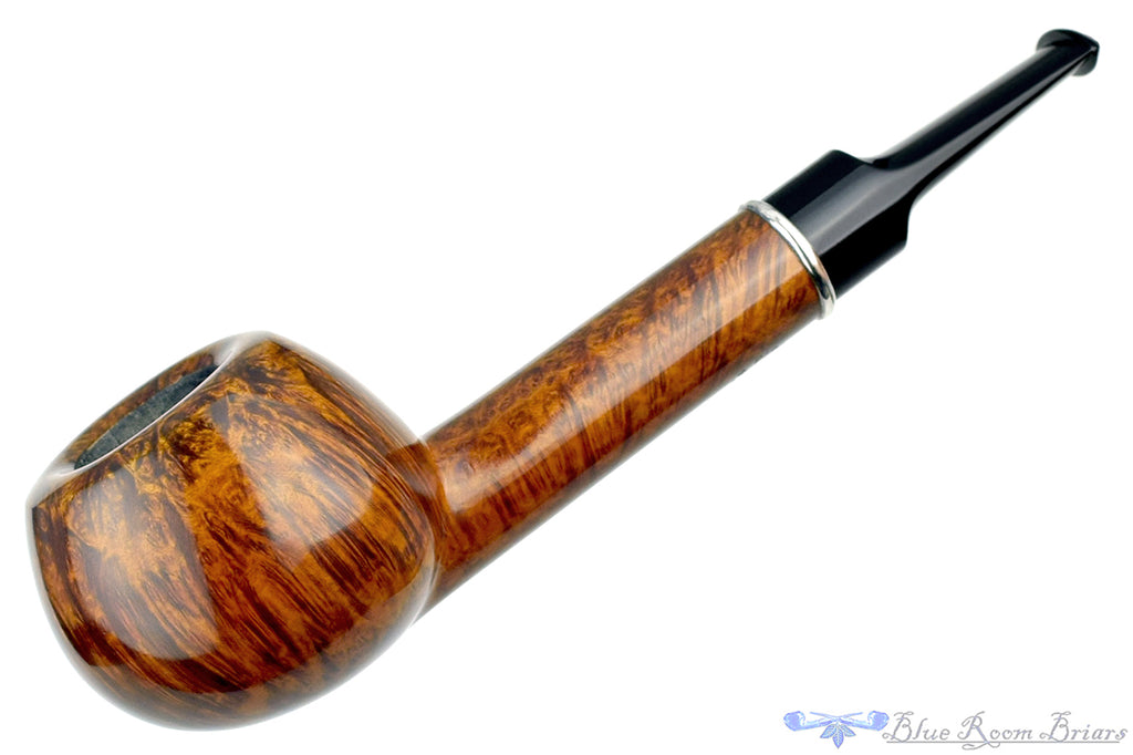 Blue Room Briars is proud to present this Trey Rice Pipe Smooth Apple with Silver