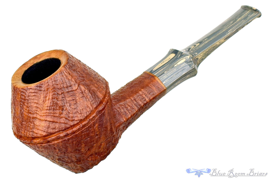 Blue Room Briars is proud to present this Nate King Pipe 635 Sandblast Bulldog with Brindle