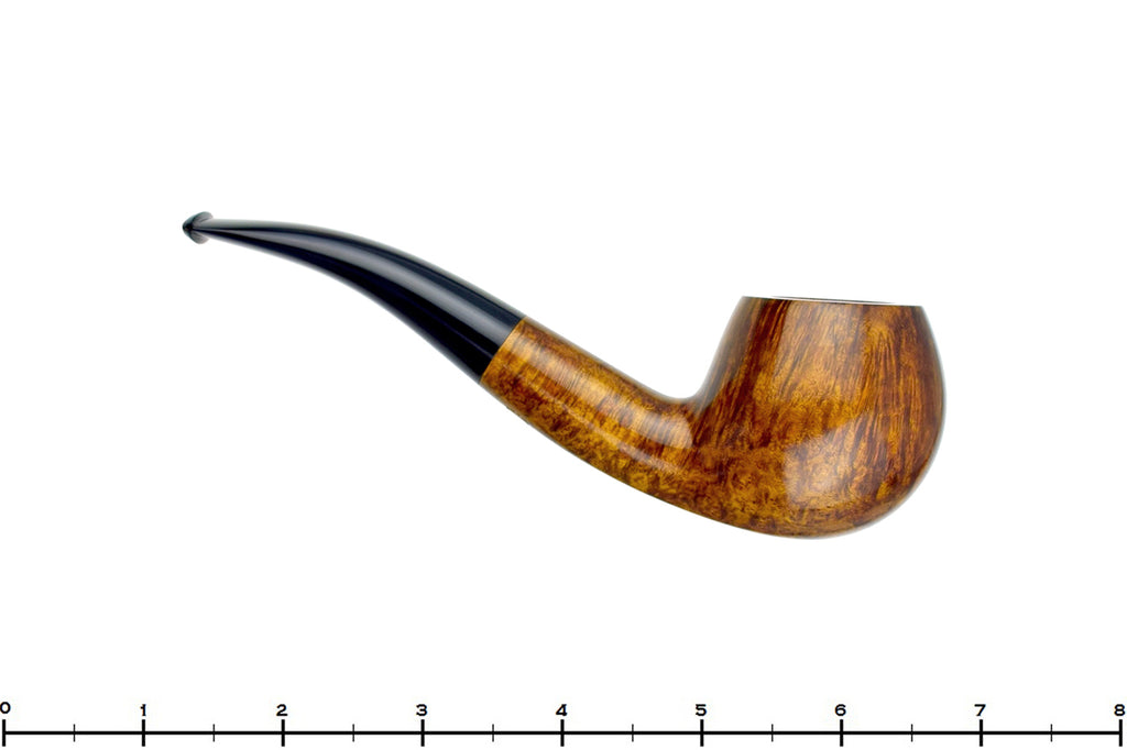 Blue Room Briars is proud to present this Bill Walther Pipe Straight Grain Author Sitter