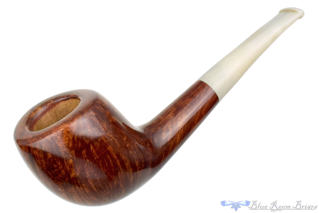 Blue Room Briars is proud to present this RC Sands Pipe Smooth Tulip
