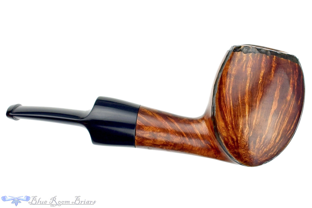 Blue Room Briars is proud to present this Ron Smith Pipe "Edwin" Partial Carved Blowfish Sitter