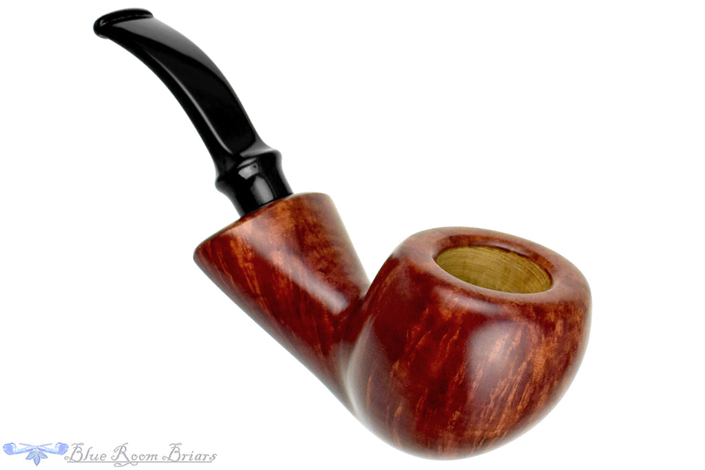 Blue Room Briars is proud to present this RC Sands Pipe Bent Smooth Pot