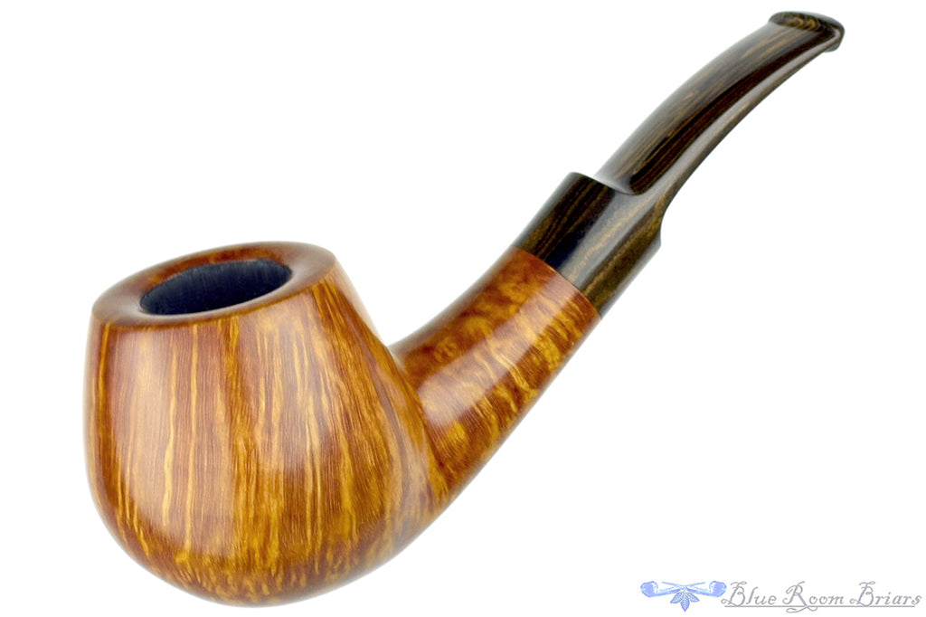 Blue Room Briars is proud to present this Brian Madsen Pipe Bent Apple with Brindle and Plateau