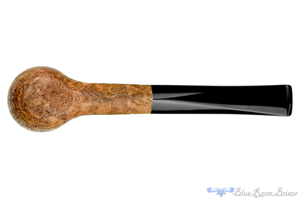 Blue Room Briars is proud to present this Jerry Crawford Pipe Contrast Blast Dublin with Diamond Shank