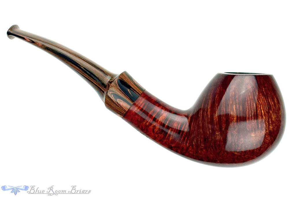 Blue Room Briars is proud to present this George Boyadjiev Pipe Bent Apple with Brindle