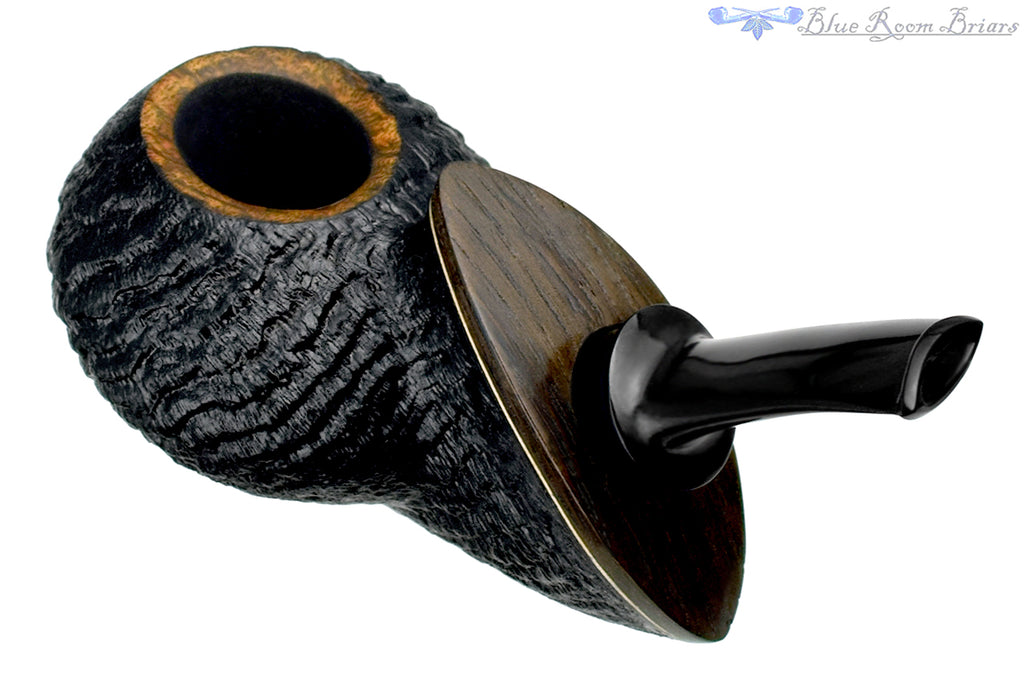 Blue Room Briars is proud to present this Dirk Heinemann Pipe Ring Blast Dora with Oak and Birch