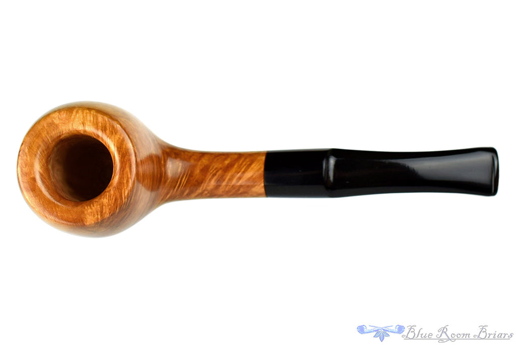 RC Sands Pipe Smooth Saddled Scoop, Blue Room Briars, smooth, slight bend, slightly bent, danish school, black stem, chuck sands, natural, us, usa, america, american, united states, made in the usa, cross grain, birdseye, production pipe, factory pipe, budget pipe, briar, briar pipe, tobacco pipe, wood pipe, wooden pipe, briar-pipe, smoking pipe, smoking hobby, ebonite, vulcanite, pipe stem, pipe mortise, stem, mortise, button, draft hole, grain, estate pipe, estate, refurbished, used pipe, refurbished pipe