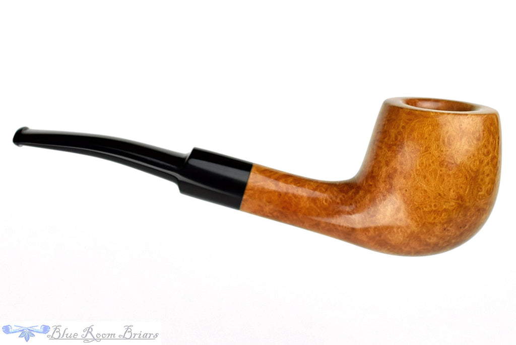 RC Sands Pipe Smooth Saddled Scoop, Blue Room Briars, smooth, slight bend, slightly bent, danish school, black stem, chuck sands, natural, us, usa, america, american, united states, made in the usa, cross grain, birdseye, production pipe, factory pipe, budget pipe, briar, briar pipe, tobacco pipe, wood pipe, wooden pipe, briar-pipe, smoking pipe, smoking hobby, ebonite, vulcanite, pipe stem, pipe mortise, stem, mortise, button, draft hole, grain, estate pipe, estate, refurbished, used pipe, refurbished pipe