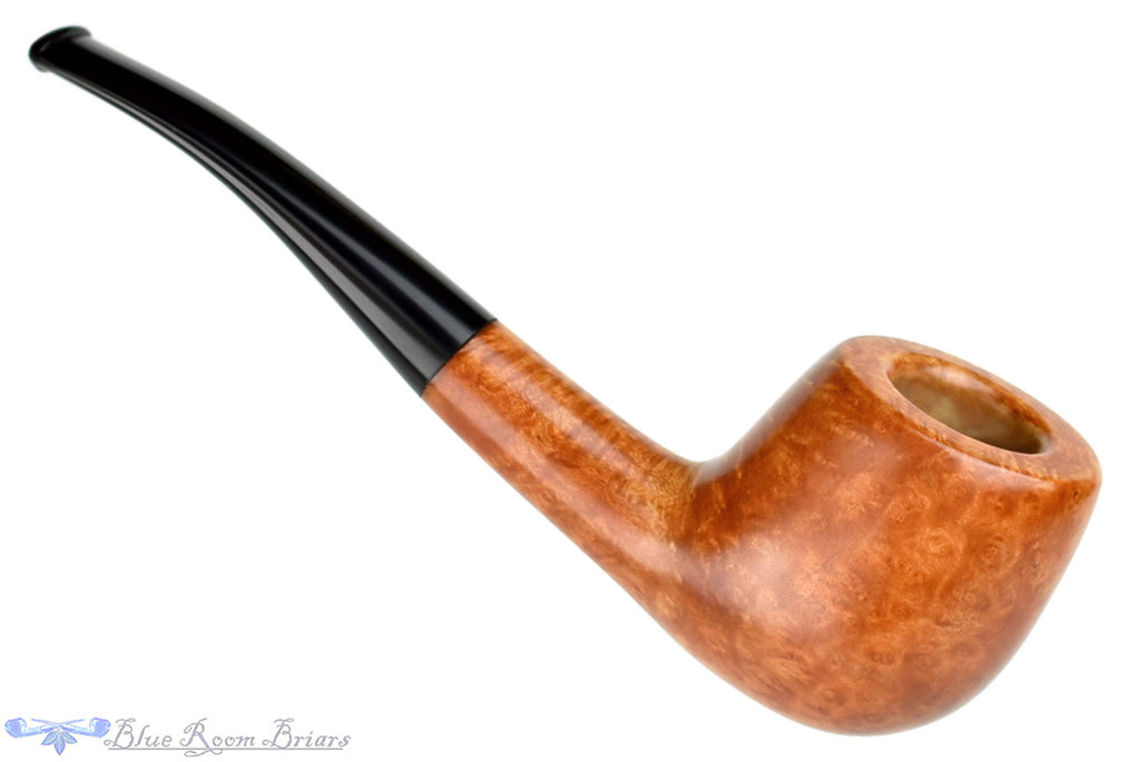 Blue Room Briars is proud to present this RC Sands Pipe 1/8 Bent Tapered Scoop