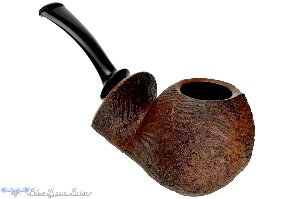 Blue Room Briars is proud to present this David Huber Pipe Sandblast Fugu Blowfish