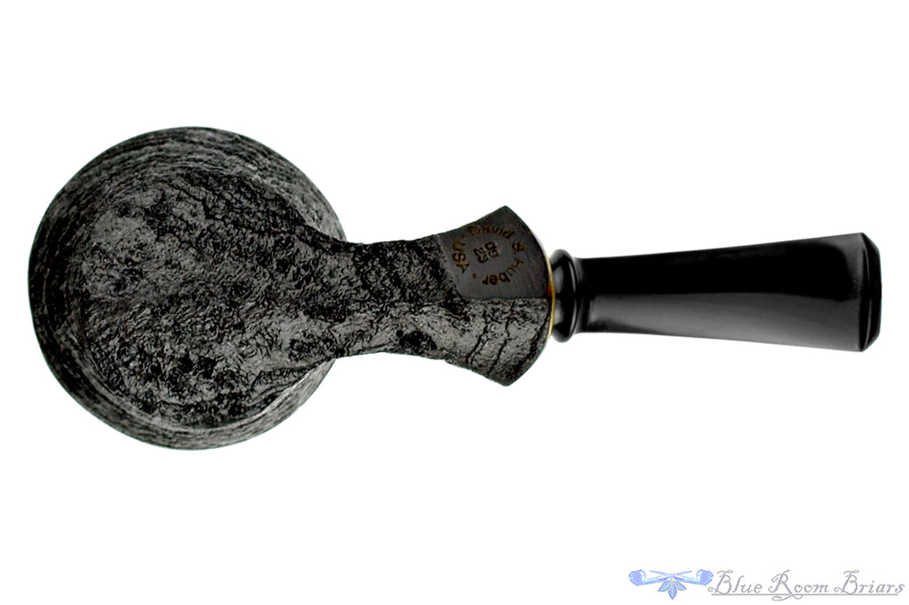 Blue Room Briars is proud to present this David Huber Pipe Dark Blast Dublin