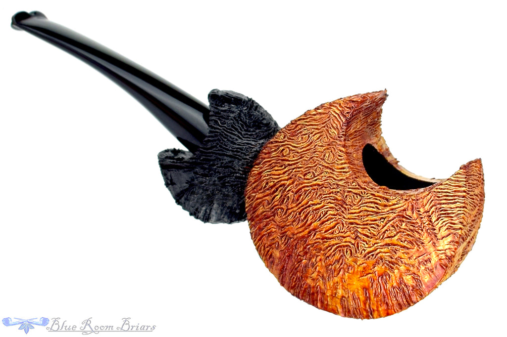 Blue Room Briars is proud to present this Roger Wallenstein Pipe Cross Pincher