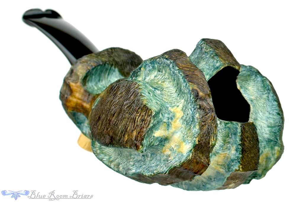 Blue Room Briars is proud to present this Roger Wallenstein Pipe Blue Wartfish