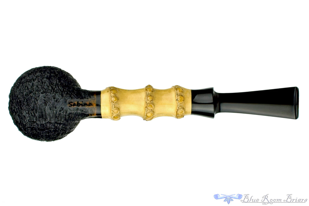 Blue Room Briars is proud to present this Sanbina Santos Pipe Black Blast Pot with Bamboo