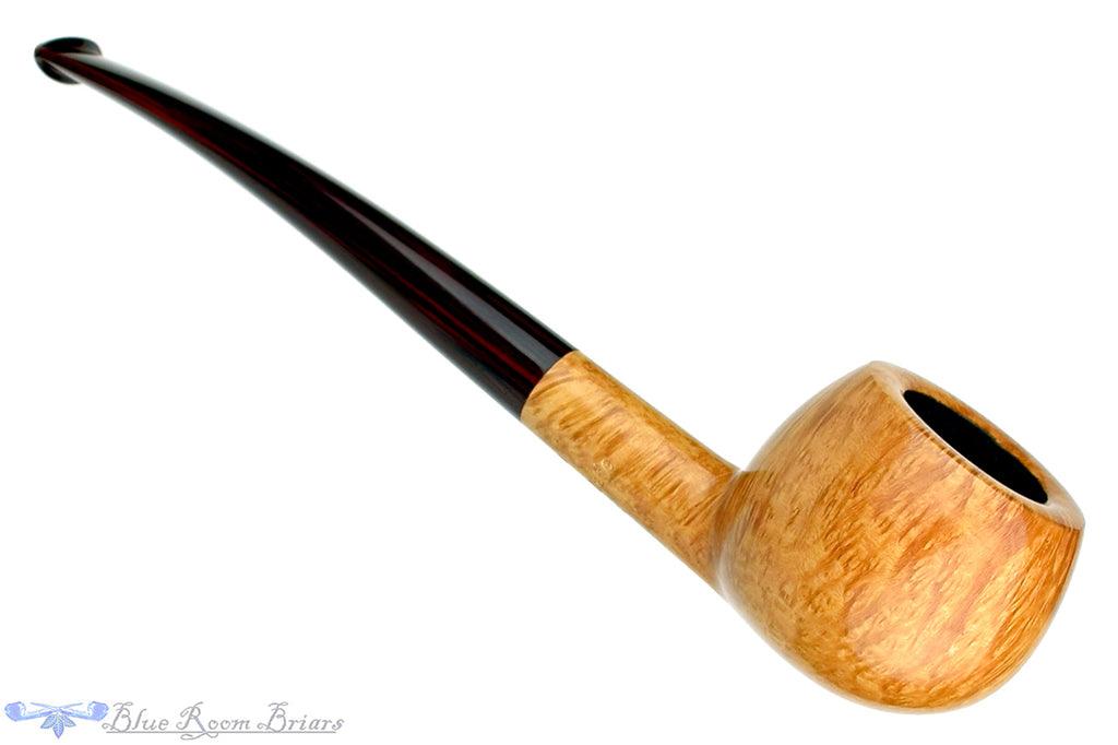 Blue Room Briars is proud to present this Jesse Jones Pipe Smooth Natural Prince with Brindle