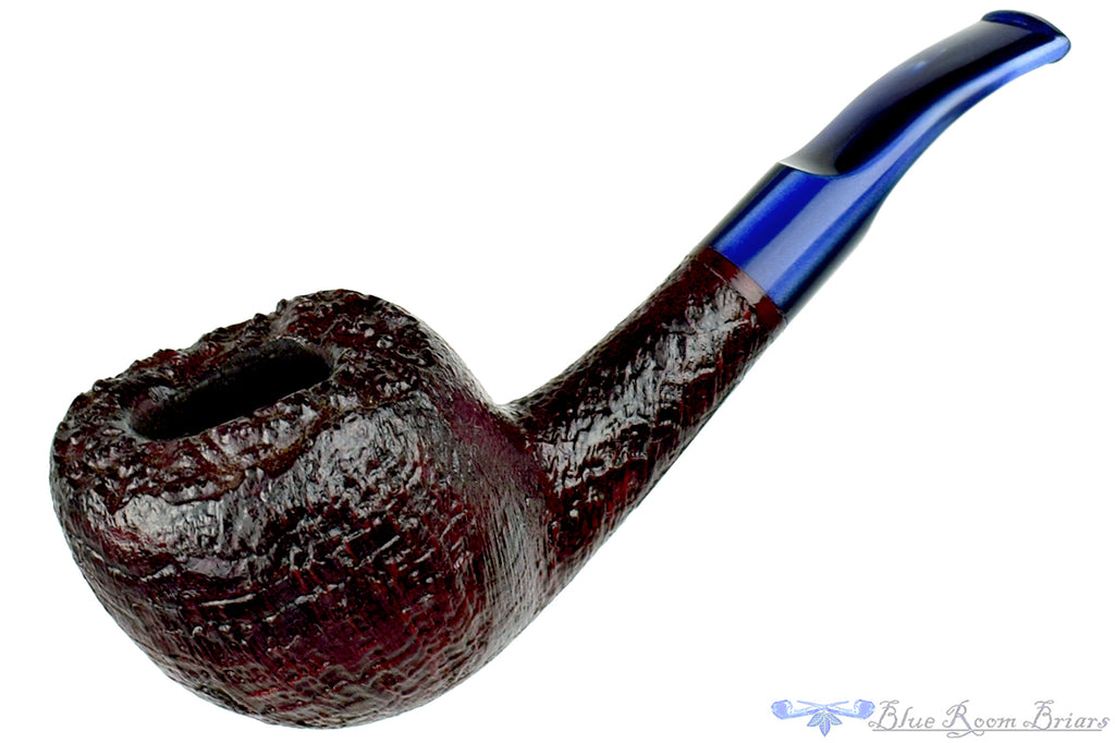 Blue Room Briars is proud to present this RC Sands Pipe Bent Sandblast Scoop with Plateau